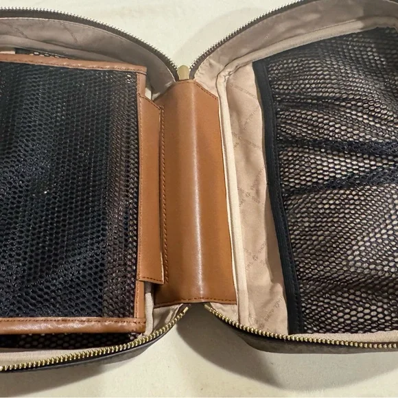 Michael Kors Jet Set Large Hanging Travel Toiletry Bag in Brown MK Logo